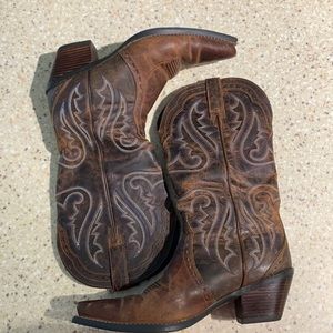 Ariat Heritage sz 8.5B